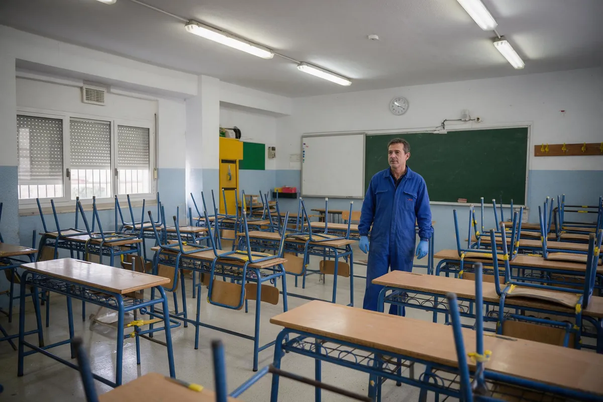 Colegios y centros educativos en Paterna — Ferrandis Limpiezas